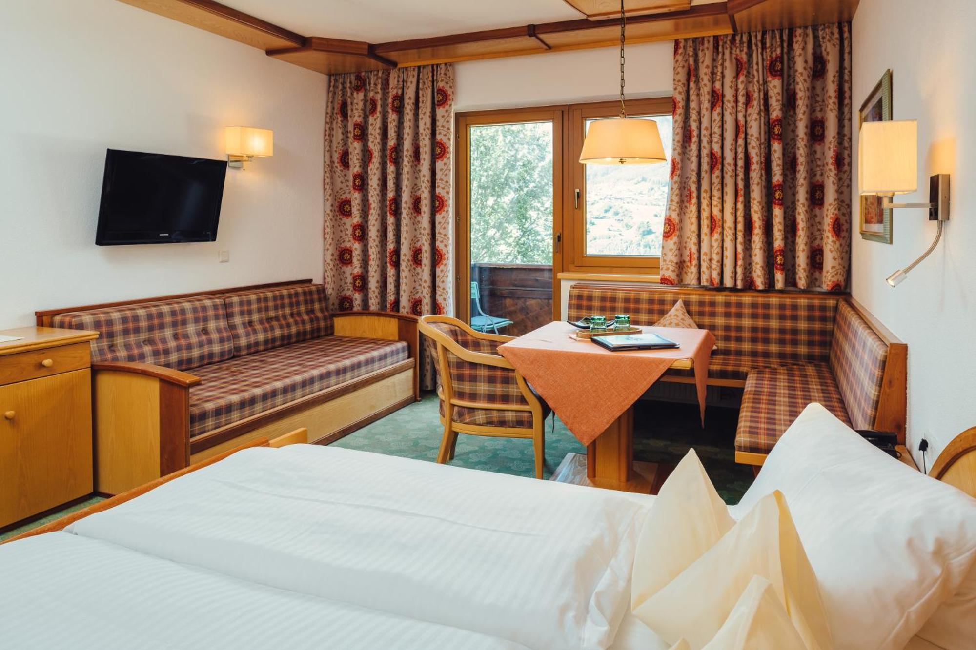 Huber Hotel Tramserhof ลันเด็ค ภายนอก รูปภาพ